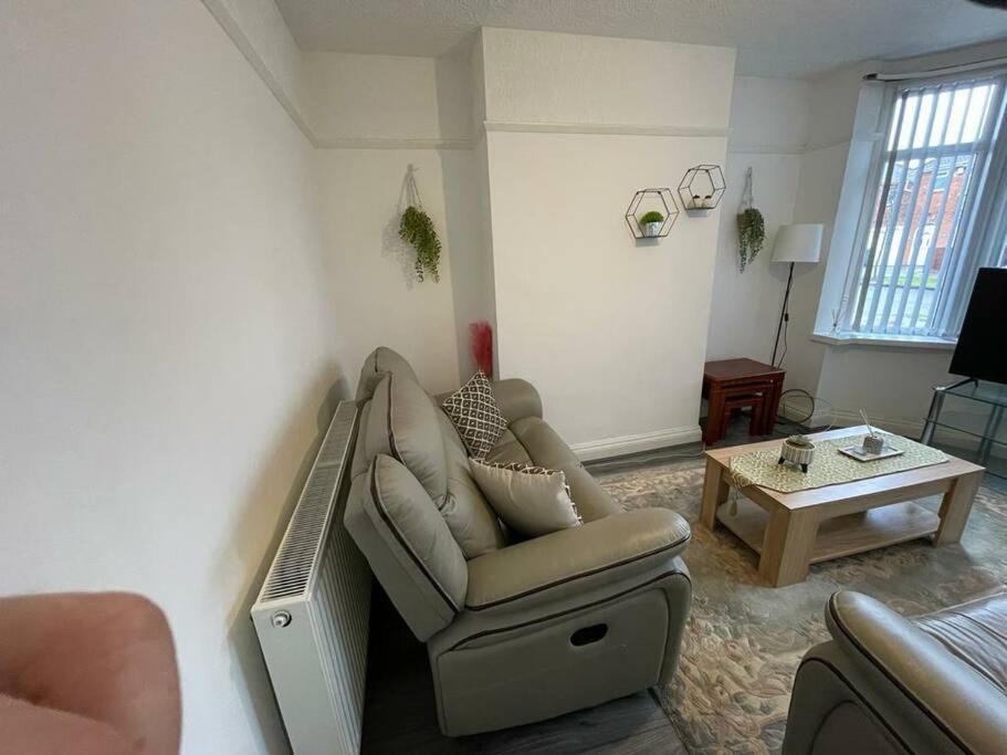 Large Beautiful 3 Bed House In City Of Birmingham Exteriör bild